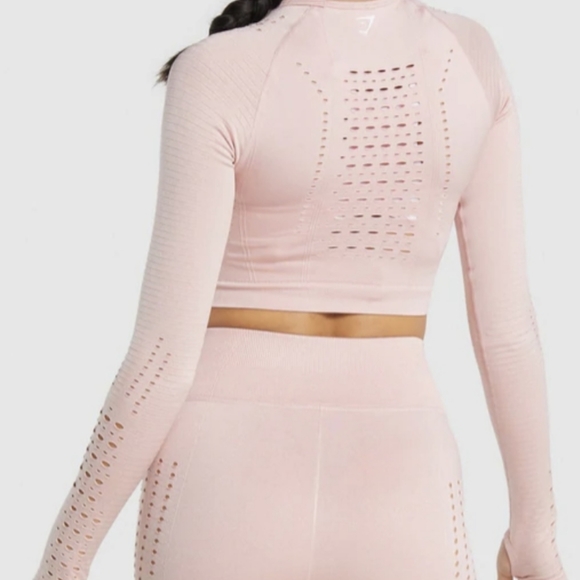 GLOW LONG SLEEVE SEAMLESS CROP TOP - Picture 5 of 7